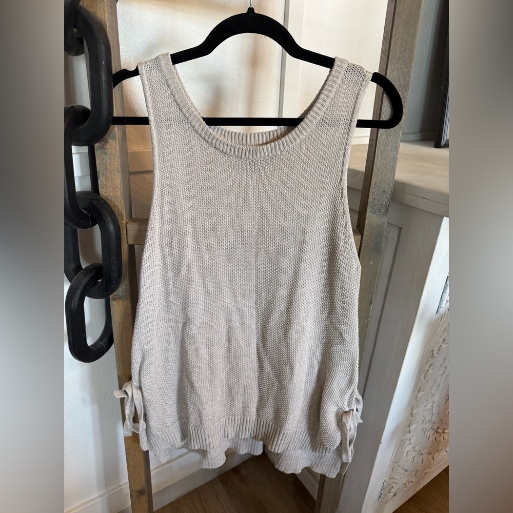 Universal Thread Cream Ribbed Sleeveless Tank Top